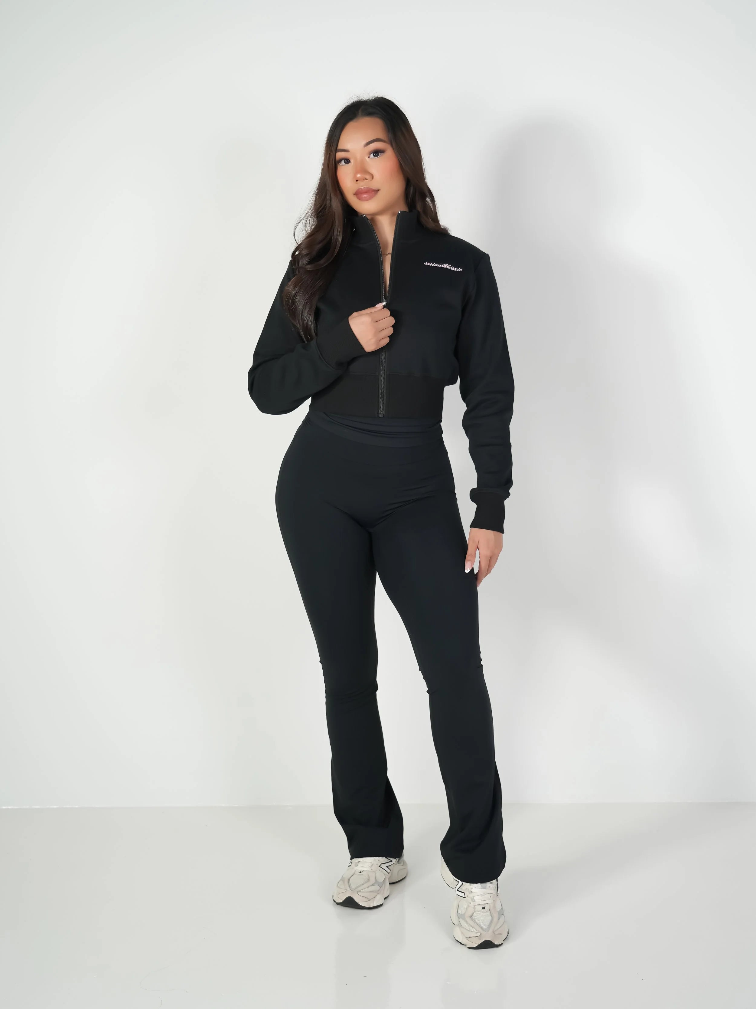 Aire Cropped Zip Up