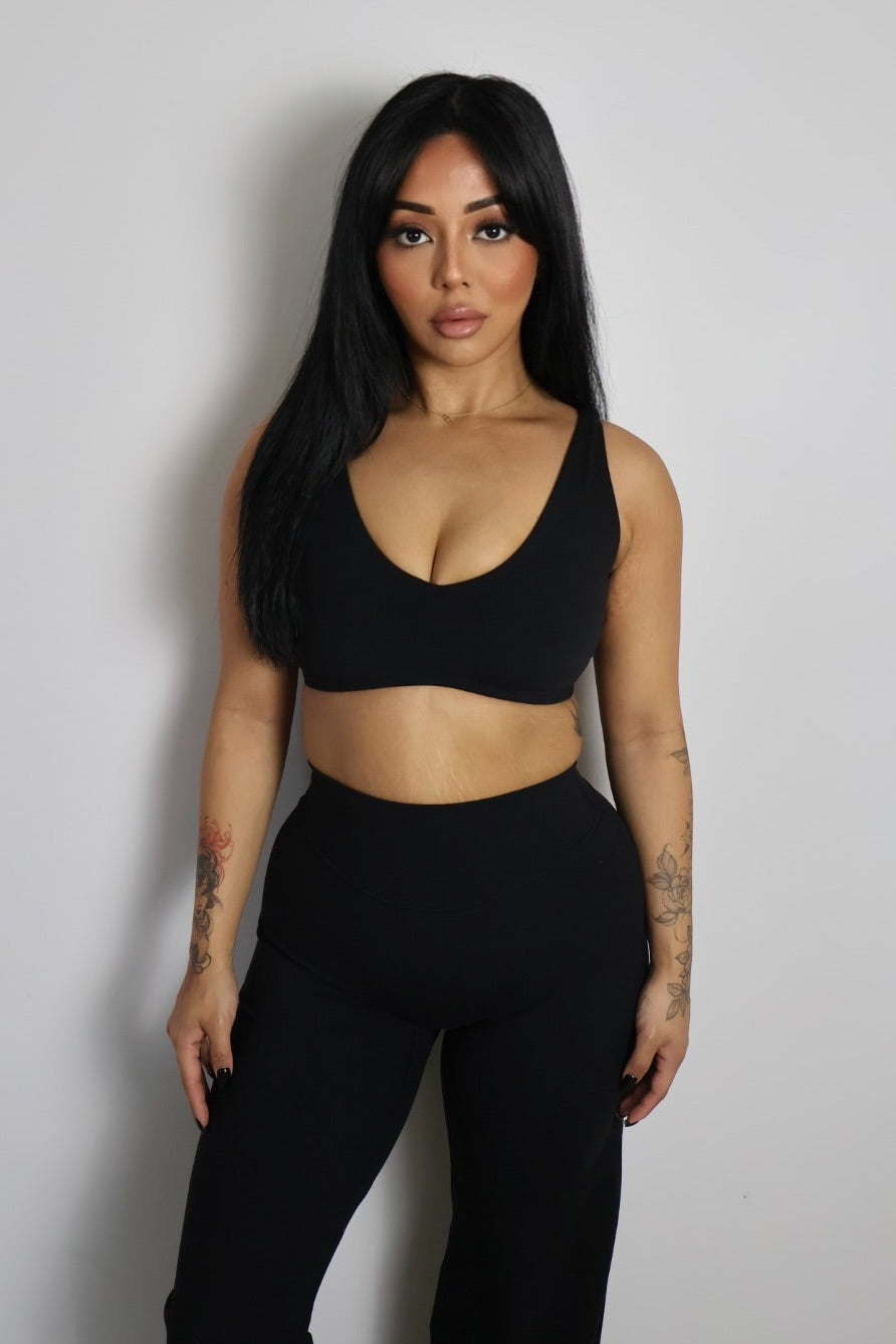Aria Crop Classic Black