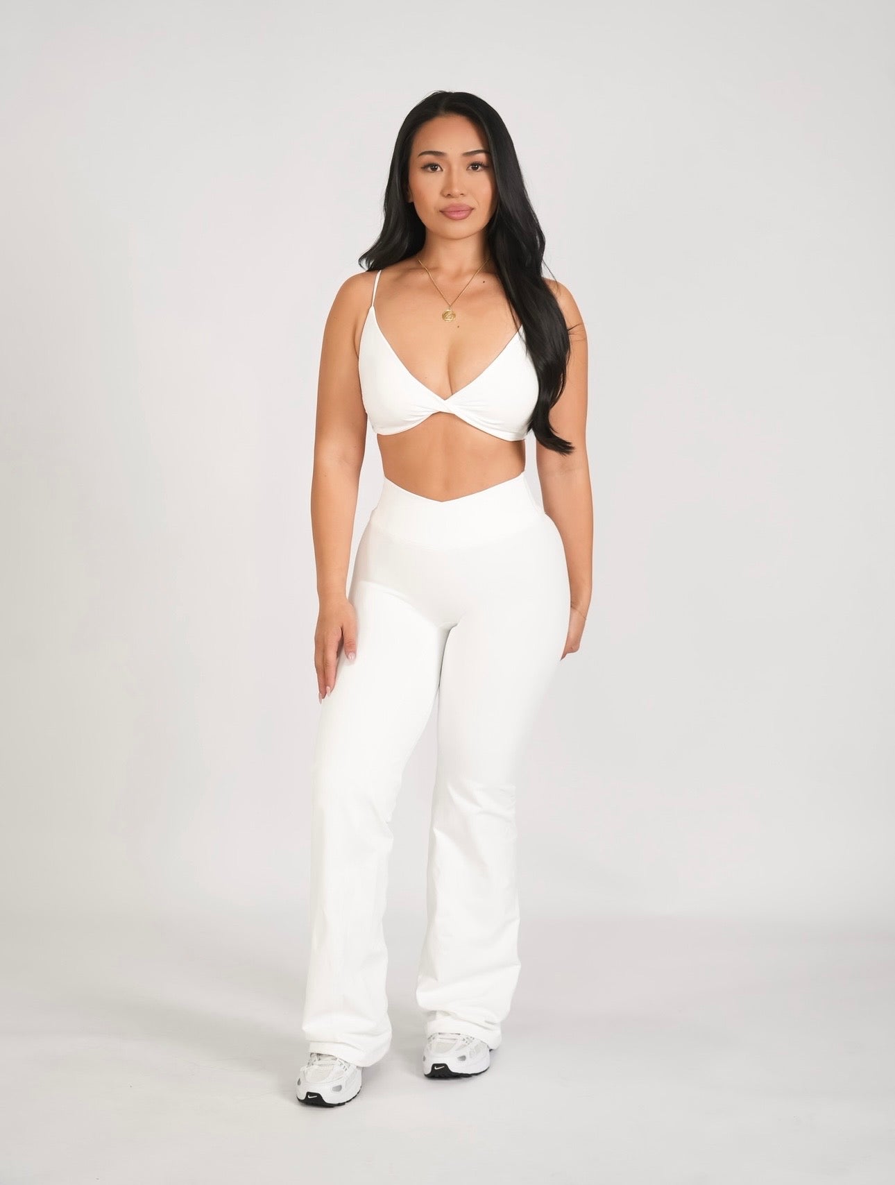 CurveContour Sculpt Flares Classic White