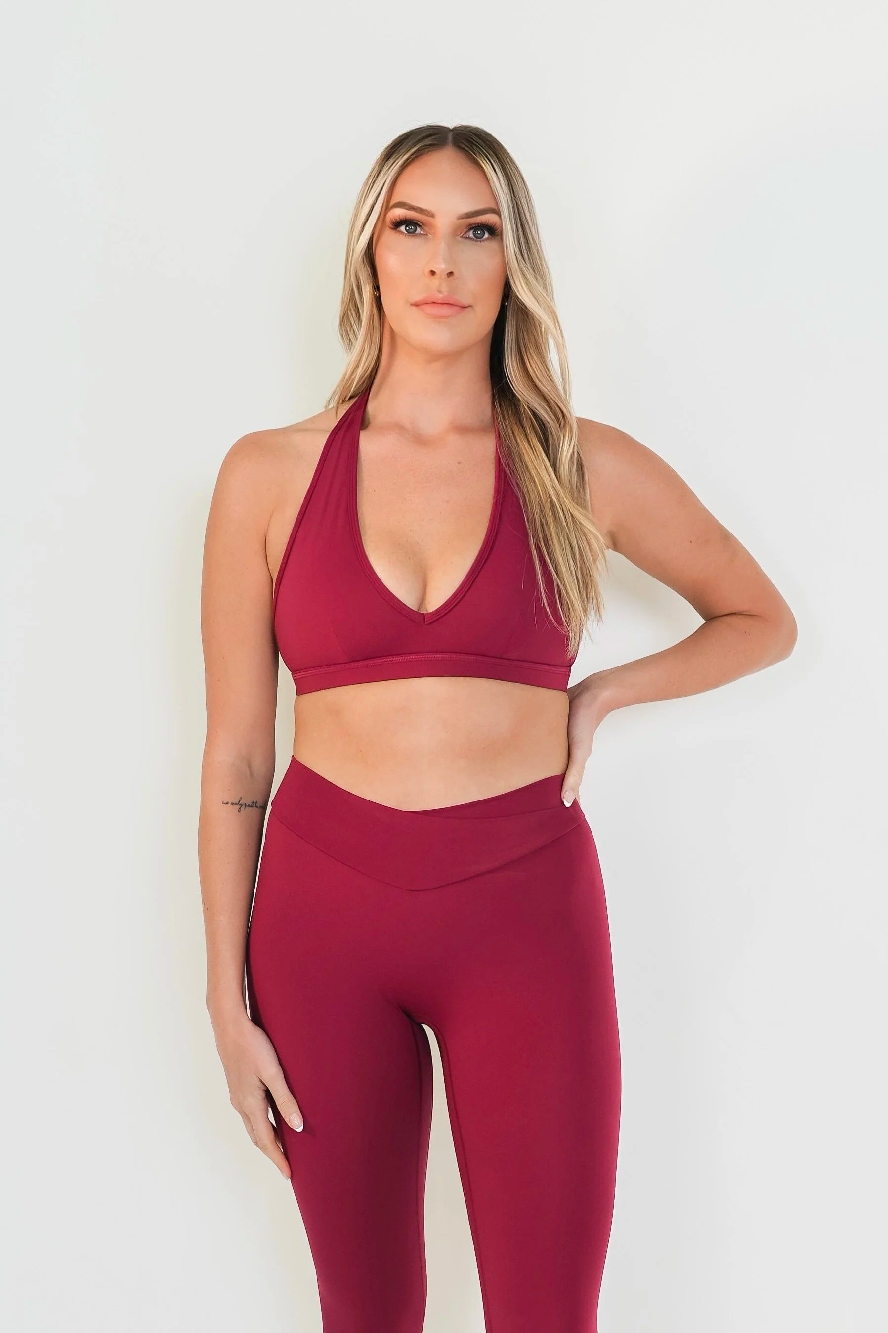 Form DARE Halter Bra 2.0 Sour Cherry